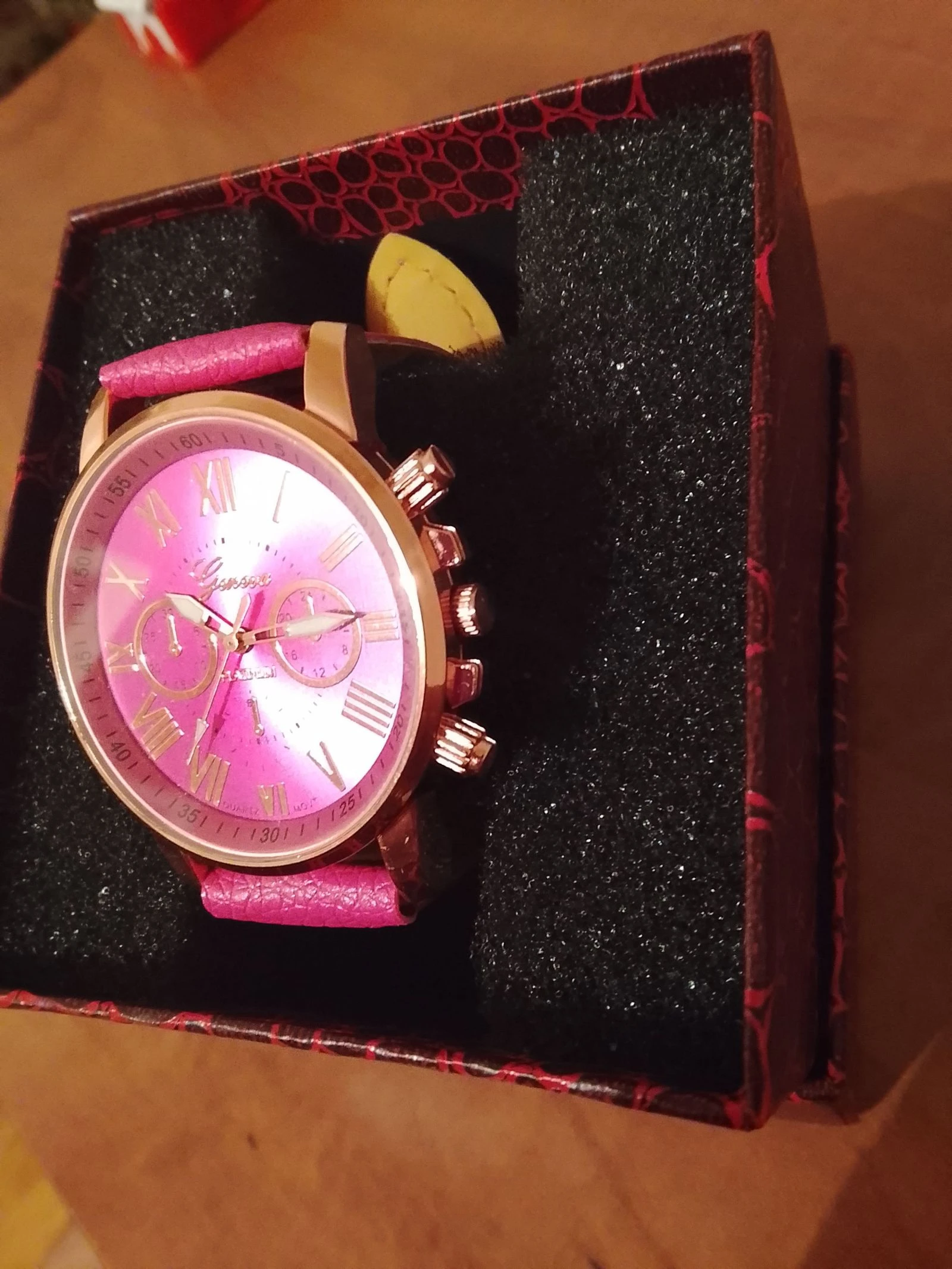 Relógio feminino rosa da marca Geneva – photo 3